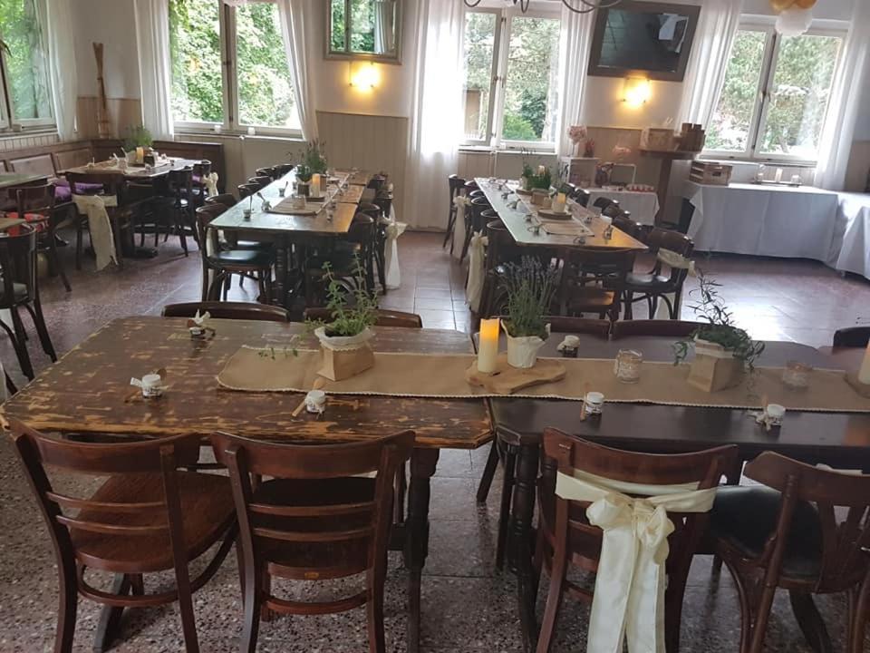 Bungalows Zur Alten Faehre Werder  Extérieur photo